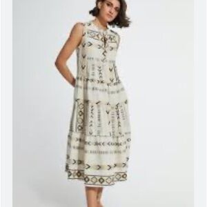 Kasia 🎉Sale🎉 NWT cream colored dress with gold and black